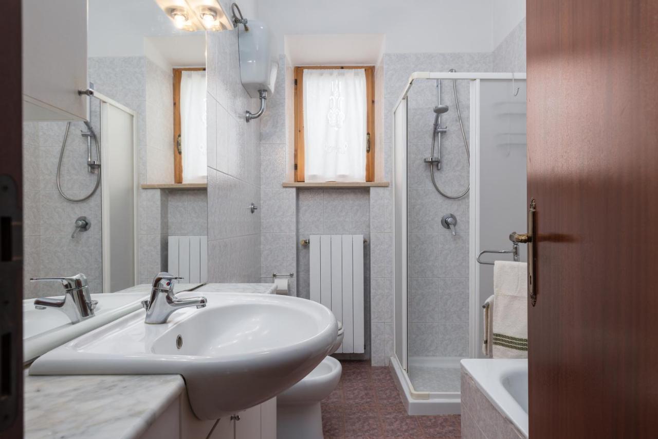 Enchanting Flat With Patio In Abbadia A Isola Monteriggioni Εξωτερικό φωτογραφία