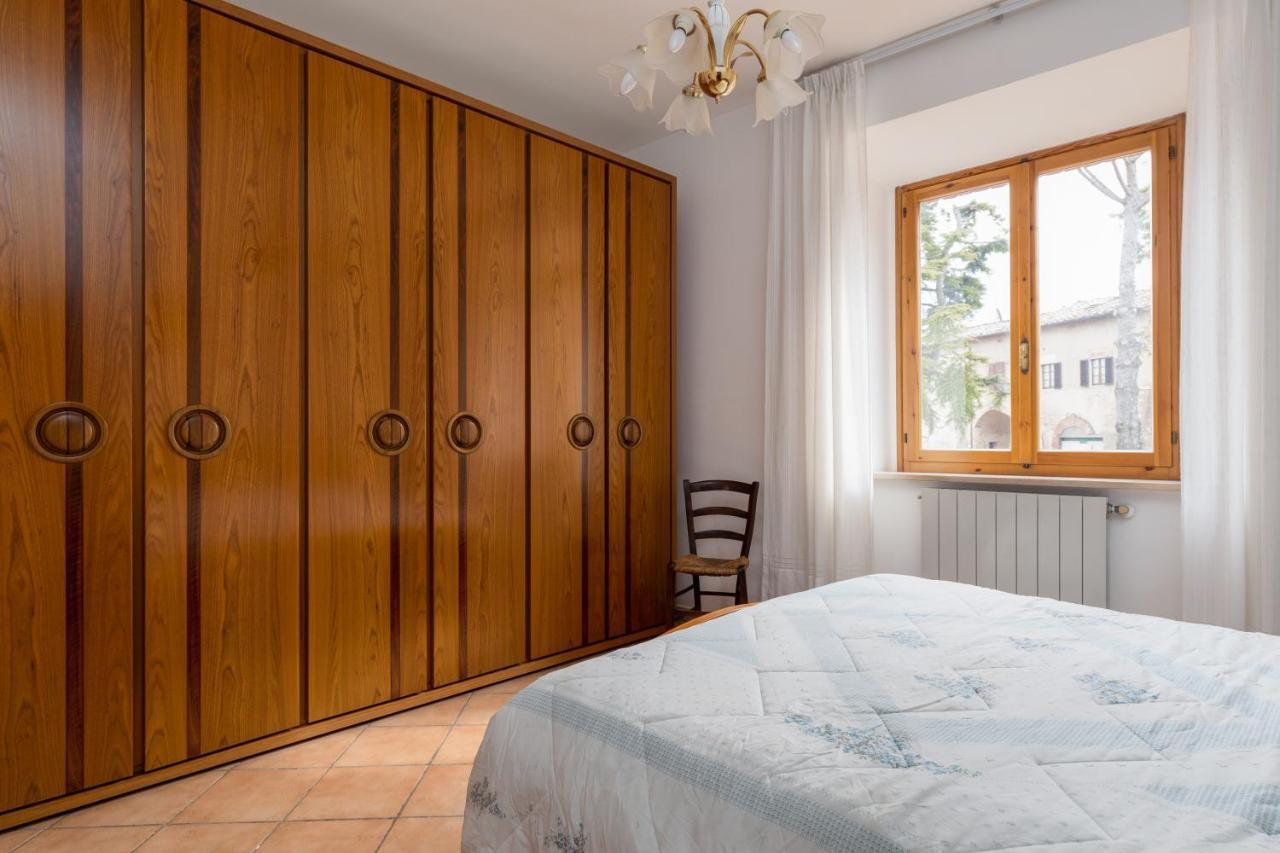 Enchanting Flat With Patio In Abbadia A Isola Monteriggioni Εξωτερικό φωτογραφία
